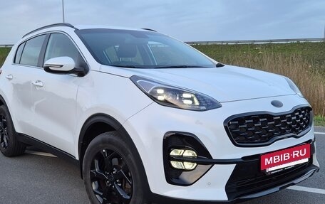 KIA Sportage IV рестайлинг, 2020 год, 2 950 000 рублей, 2 фотография