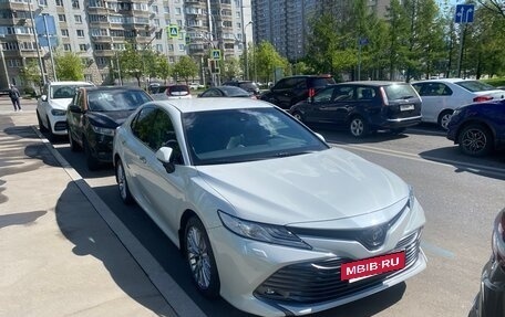Toyota Camry, 2020 год, 2 830 000 рублей, 2 фотография