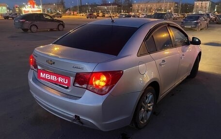 Chevrolet Cruze II, 2013 год, 600 000 рублей, 3 фотография