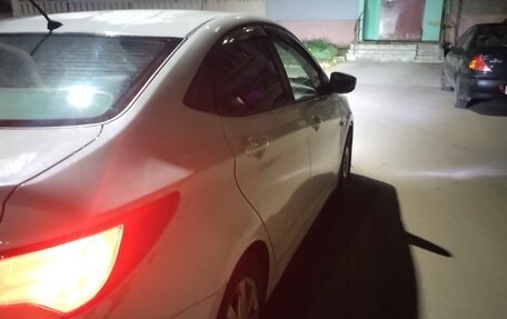 Hyundai Solaris II рестайлинг, 2014 год, 650 000 рублей, 2 фотография