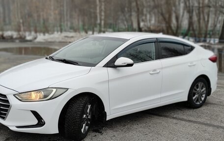 Hyundai Elantra VI рестайлинг, 2018 год, 1 750 000 рублей, 3 фотография