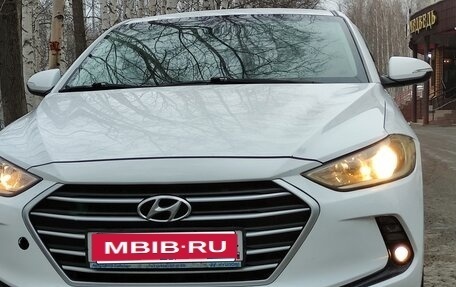 Hyundai Elantra VI рестайлинг, 2018 год, 1 750 000 рублей, 35 фотография