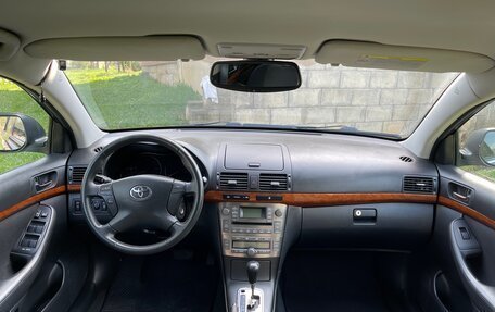 Toyota Avensis III рестайлинг, 2007 год, 1 090 000 рублей, 14 фотография