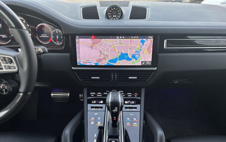 Porsche Cayenne III, 2019 год, 14 590 000 рублей, 18 фотография