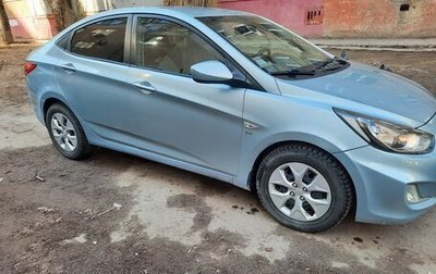 Hyundai Solaris II рестайлинг, 2012 год, 599 000 рублей, 1 фотография