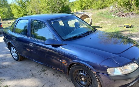 Opel Vectra B рестайлинг, 1998 год, 115 000 рублей, 2 фотография