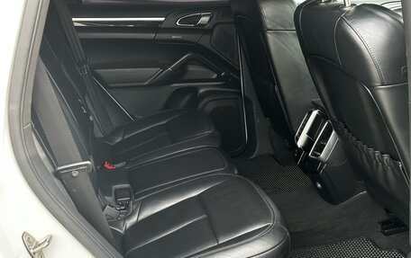 Porsche Cayenne III, 2012 год, 2 530 000 рублей, 15 фотография
