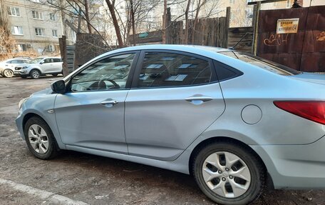 Hyundai Solaris II рестайлинг, 2012 год, 599 000 рублей, 3 фотография