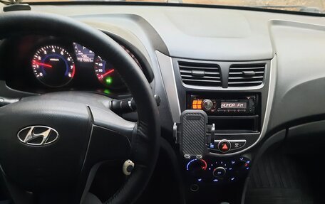 Hyundai Solaris II рестайлинг, 2012 год, 599 000 рублей, 14 фотография