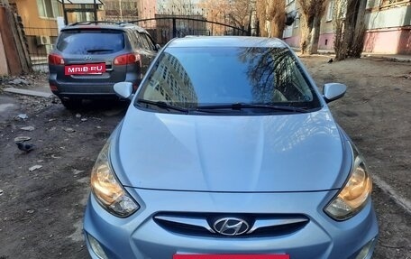Hyundai Solaris II рестайлинг, 2012 год, 599 000 рублей, 5 фотография