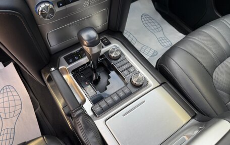 Toyota Land Cruiser 200, 2020 год, 9 000 000 рублей, 7 фотография