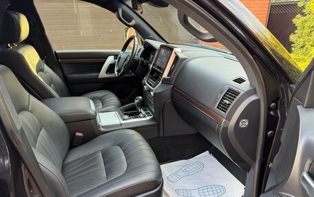 Toyota Land Cruiser 200, 2020 год, 9 000 000 рублей, 13 фотография