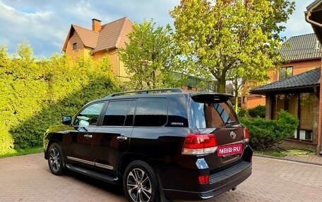 Toyota Land Cruiser 200, 2020 год, 9 000 000 рублей, 6 фотография