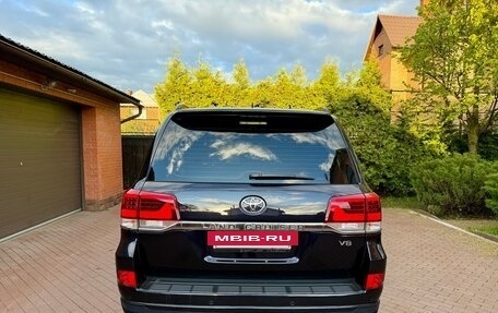 Toyota Land Cruiser 200, 2020 год, 9 000 000 рублей, 5 фотография
