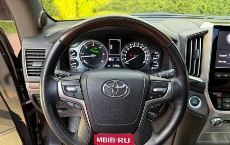 Toyota Land Cruiser 200, 2020 год, 9 000 000 рублей, 9 фотография