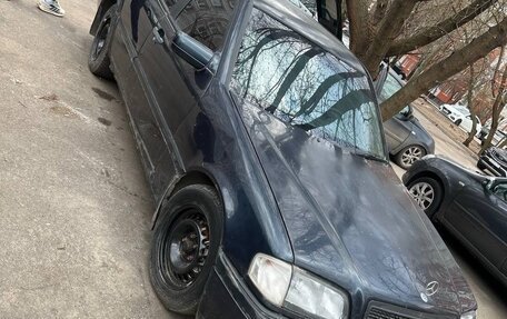 Mercedes-Benz C-Класс, 1997 год, 200 000 рублей, 5 фотография