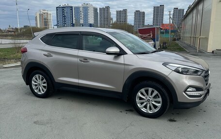 Hyundai Tucson III, 2018 год, 2 500 000 рублей, 2 фотография