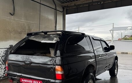 Mitsubishi L200 III рестайлинг, 2004 год, 580 000 рублей, 3 фотография