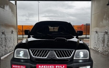 Mitsubishi L200 III рестайлинг, 2004 год, 580 000 рублей, 5 фотография