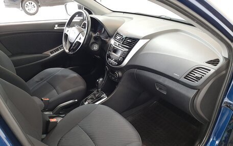 Hyundai Solaris II рестайлинг, 2015 год, 920 000 рублей, 16 фотография