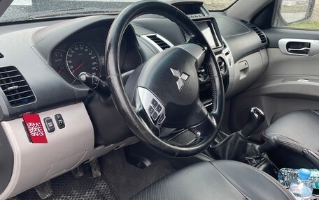 Mitsubishi Pajero Sport II рестайлинг, 2012 год, 2 100 000 рублей, 3 фотография