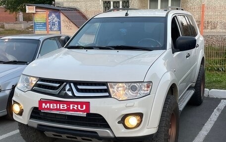 Mitsubishi Pajero Sport II рестайлинг, 2012 год, 2 100 000 рублей, 4 фотография