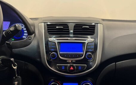 Hyundai Solaris II рестайлинг, 2013 год, 845 000 рублей, 16 фотография