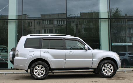 Mitsubishi Pajero IV, 2013 год, 2 690 000 рублей, 4 фотография
