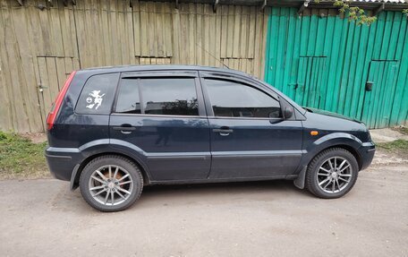 Ford Fusion I, 2004 год, 390 000 рублей, 3 фотография