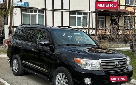 Toyota Land Cruiser 200, 2012 год, 3 800 000 рублей, 3 фотография