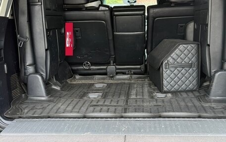 Toyota Land Cruiser 200, 2012 год, 3 800 000 рублей, 7 фотография