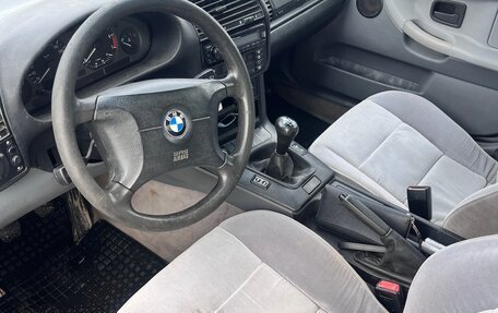 BMW 3 серия, 1998 год, 390 000 рублей, 10 фотография