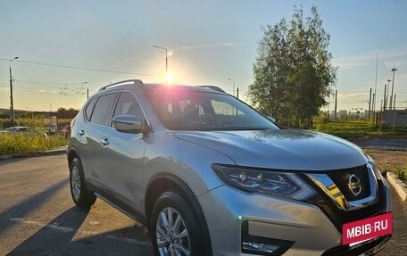 Nissan Rogue II, 2018 год, 2 100 000 рублей, 2 фотография
