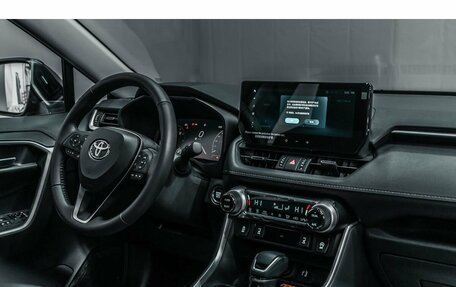 Toyota RAV4, 2025 год, 4 880 000 рублей, 13 фотография