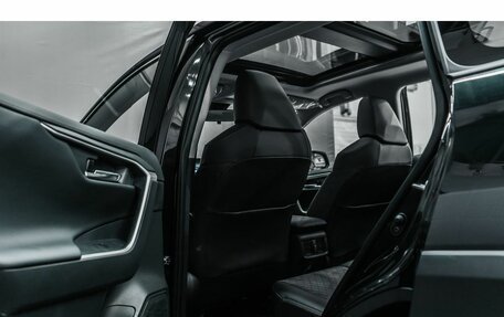Toyota RAV4, 2025 год, 4 880 000 рублей, 17 фотография