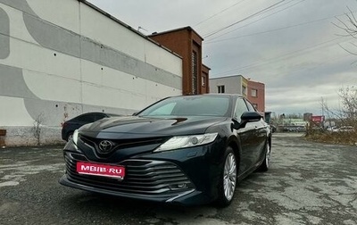 Toyota Camry, 2019 год, 2 850 000 рублей, 1 фотография