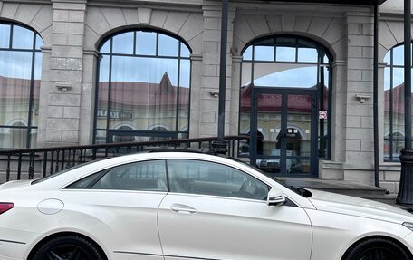 Mercedes-Benz E-Класс, 2013 год, 2 270 000 рублей, 2 фотография
