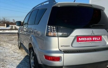 Mitsubishi Outlander III рестайлинг 3, 2010 год, 1 369 000 рублей, 5 фотография