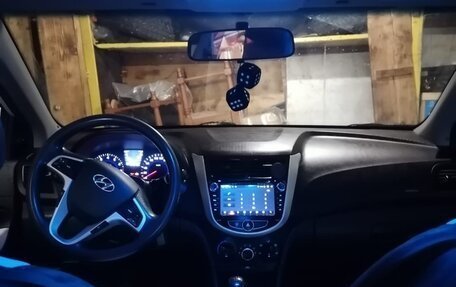 Hyundai Solaris II рестайлинг, 2013 год, 830 000 рублей, 8 фотография