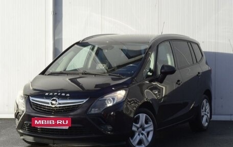 Opel Zafira C рестайлинг, 2013 год, 1 290 000 рублей, 10 фотография