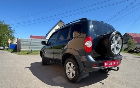 Chevrolet Niva I рестайлинг, 2014 год, 610 000 рублей, 3 фотография
