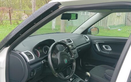 Skoda Fabia II, 2010 год, 435 000 рублей, 10 фотография