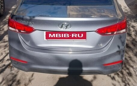 Hyundai Solaris II рестайлинг, 2017 год, 799 000 рублей, 3 фотография