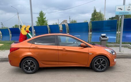Hyundai Solaris II рестайлинг, 2014 год, 1 000 050 рублей, 2 фотография