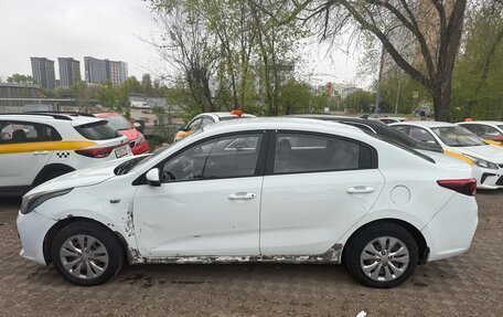 KIA Rio IV, 2017 год, 775 000 рублей, 2 фотография