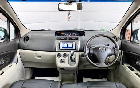 Toyota Passo Sette, 2008 год, 759 000 рублей, 9 фотография