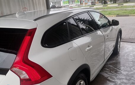 Volvo V60 Cross Country II, 2015 год, 2 000 000 рублей, 25 фотография