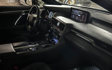 Lexus RX IV рестайлинг, 2019 год, 5 100 000 рублей, 10 фотография