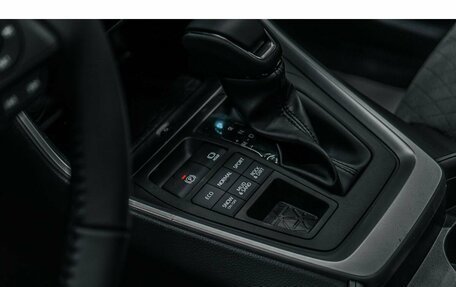 Toyota RAV4, 2025 год, 4 880 000 рублей, 24 фотография