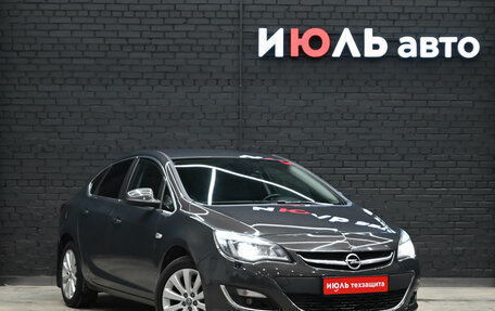 Opel Astra J, 2014 год, 990 000 рублей, 3 фотография